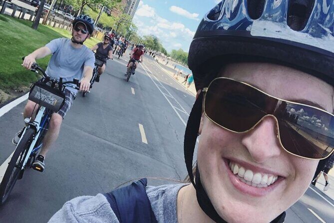Chicago Adventure Pass: Bike, Kayak and Swim - Key Points