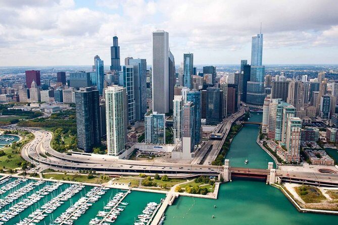 Chicago Airport Transfer: Chicago to O'Hare Airport ORD in Luxury SUV - Key Points