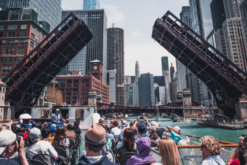 Chicago: Architecture Center Cruise on Chicago's First Lady - Benefits of the Guided Experience
