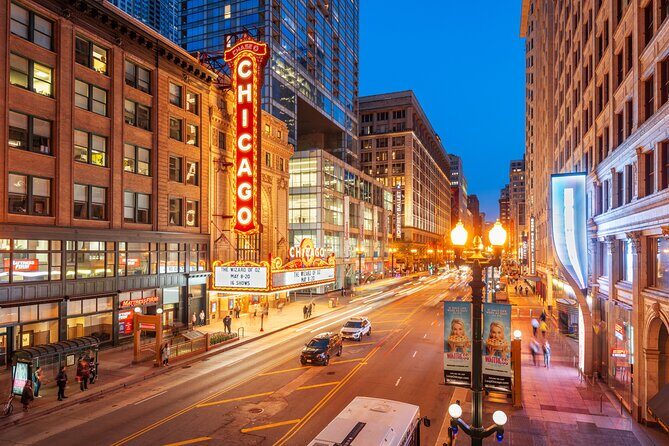 Chicago Bar Crawl: Chi-Town Showdown - Chicago Bar Crawl: Chi-Town Showdown - A Fun, App-Led Urban Adventure