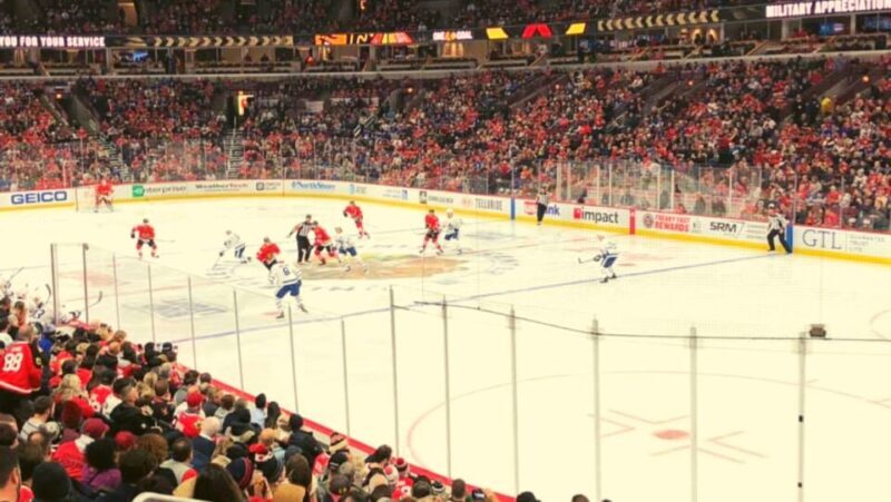 Chicago: Chicago Blackhawks NHL Game Ticket at United Center - FAQ