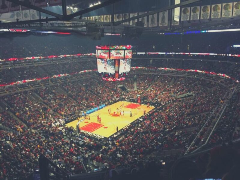 Chicago: Chicago Bulls Basketball Game Ticket - Who Should Consider This Experience?