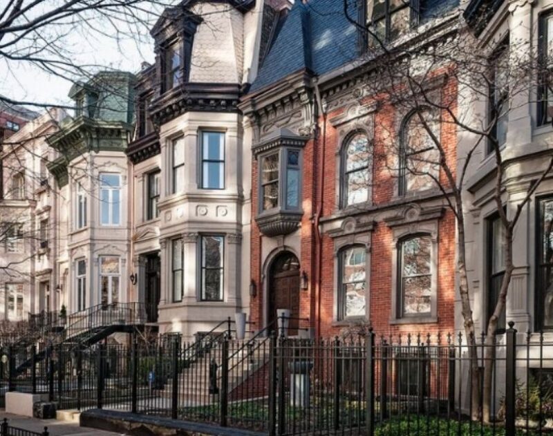 Chicago: Lakefront Neighborhoods Bike Tour - Key Points
