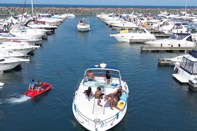Chicago Private Rental Yacht Charter - Key Points