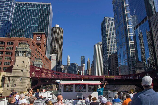 Chicago River 45-Minute Architecture Tour from Magnificent Mile - Analyzing the Experience: What to Expect and Why It Matters