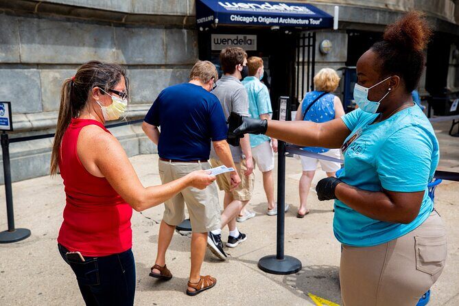 Chicago River 45-Minute Architecture Tour from Magnificent Mile - Frequently Asked Questions