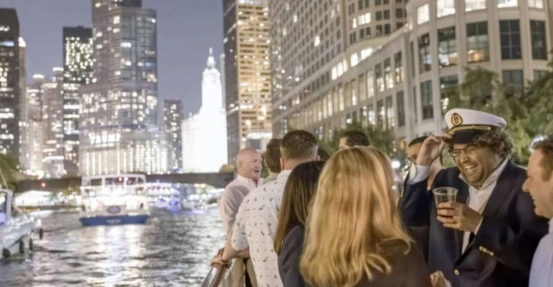 Chicago River: Guided Sunset Cocktail & Architecture Tour - The Itinerary in Detail