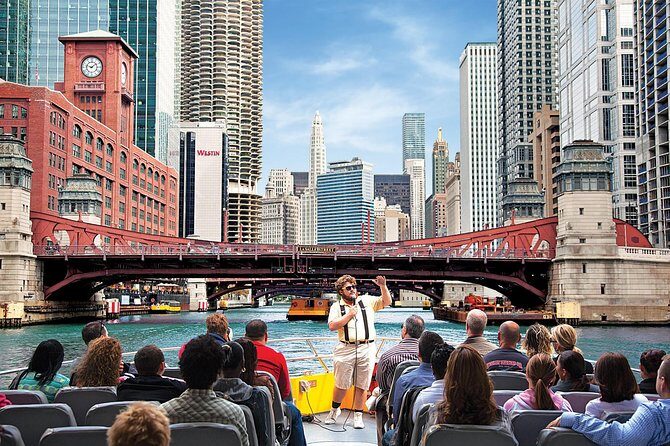 Chicago Seadog River & Lake Architectural Tour - Discovering Chicago from the Water