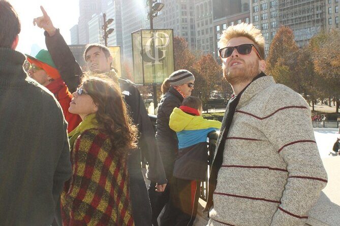 Chicago Seasonal Stroll Walking Tour of Holiday Attractions - A Festive Introduction to Chicago’s Holiday Spirit