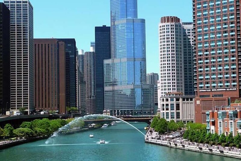 Chicago: Tiki Bar Cruise on Chicago River or Lake Michigan - Key Points