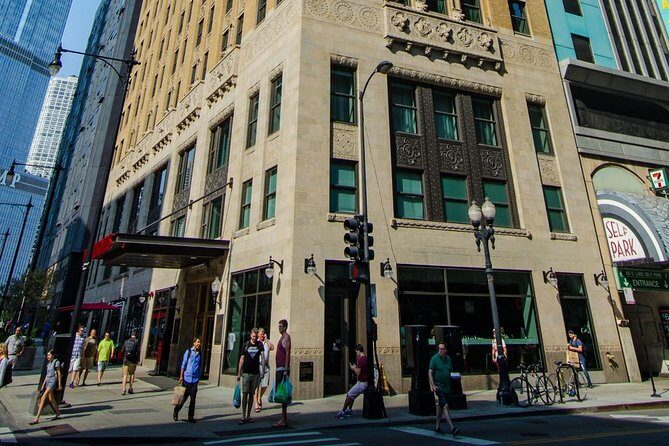 Chicago Walking Tour: A Walk Through Time - An In-Depth Look at the Tour Experience