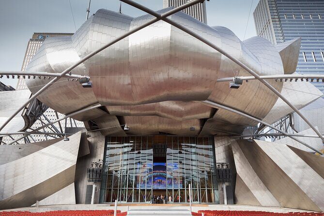 Chicago Walking Tour: Connecting Past and Present - The Sum Up