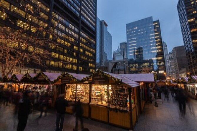 Chicagos Festive Lights: A Magical Christmas Journey - What Travelers Can Expect