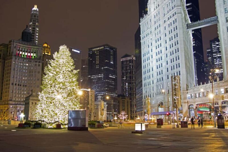 Chicagos Festive Lights: Private Magical Christmas Journey - An In-Depth Look at the Chicago Christmas Lights Tour