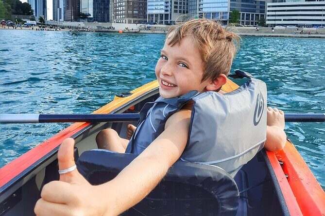 Chicago's Lake Michigan Downtown Kayak Rental at Ohio Street Beach - An In-Depth Look at Your Kayaking Experience