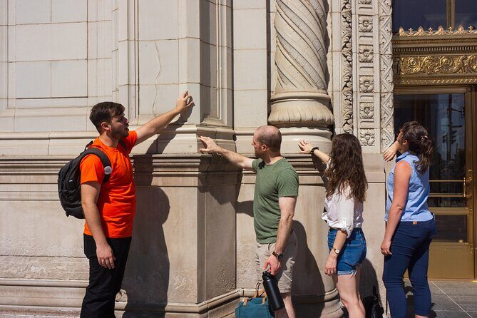 Chicago's Riverwalk & History 2 Hour Small Group Walking Tour - The Tour in Detail: What to Expect