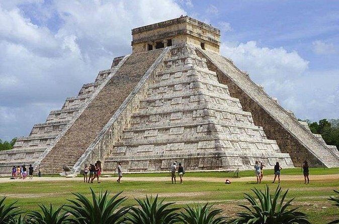 Chichen Itza and Cenote Trip with Luxury Transport from Cancun or Riviera Maya - Authentic Experiences and Value
