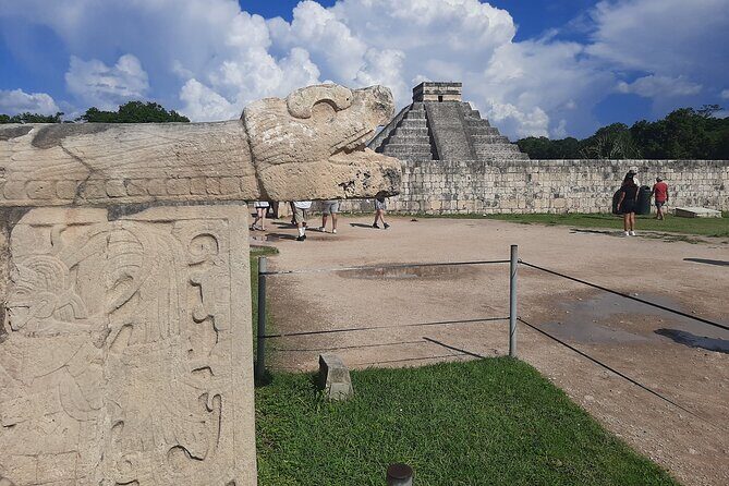 Chichen Itza Deluxe And Ancestral Cenotes Suytun and Ik-kil - The Journey to Chichen Itza