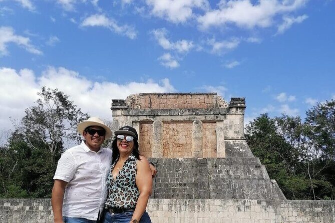 Chichén Itzá Kukulkan & Swim in 2 Cenotes - Key Points