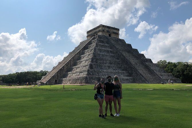 Chichen Itza Max - Authenticity and the Guided Experience