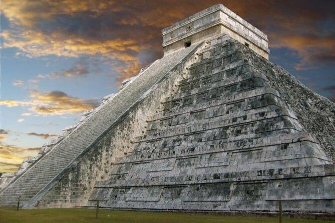 Chichen Itza Sunrise and Cenote Ik Kil from Cancun - The Value of a Private Tour