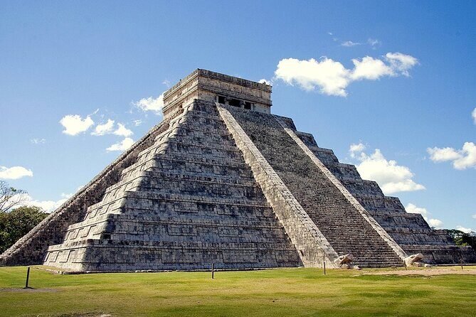 Chichen Itza Tour, Cenote Saamal, Valladolid & Buffet Lunch from Cancún - Starting Point and Transportation