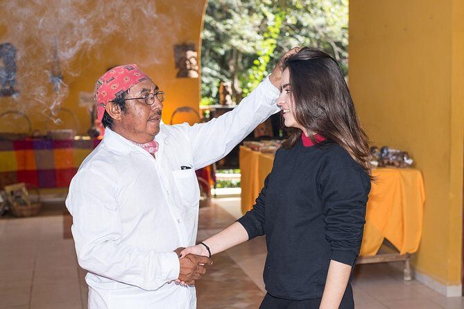 Chichén Itzá Tour with Cenote Xunáan, Valladolid & Lunch - Who Should Consider This Tour?