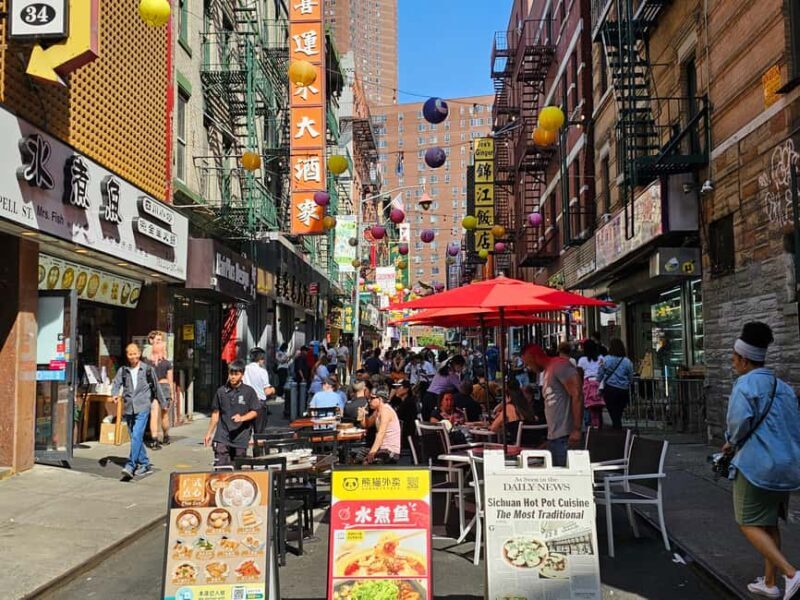 Chinatown: Deep History, Everyday Life, and Restaurants - Who Should Consider This Tour?