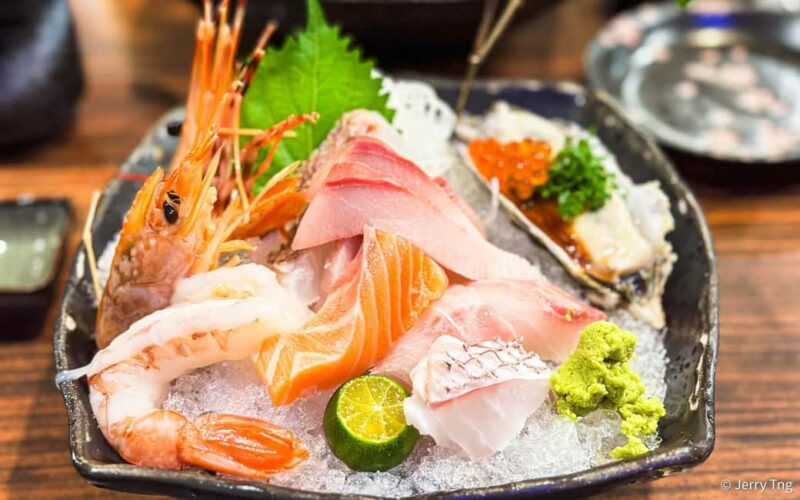 Chiyo Japanese and Korean Restaurant Dinner with Cat Dance - Key Points
