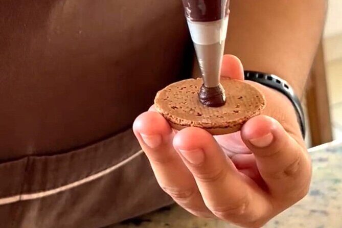 Chocolate Macarons Workshop in Puerto Vallarta - FAQ