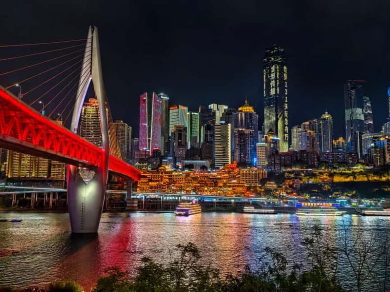 Chongqing: Food Tour with Old Town and Magical Night Views - Exploring the Itinerary: A Closer Look