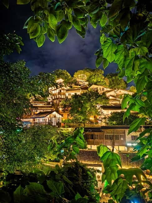 Chongqing: Magic Night View and Secret Viewing Spots Tour - Authenticity and Unique Highlights