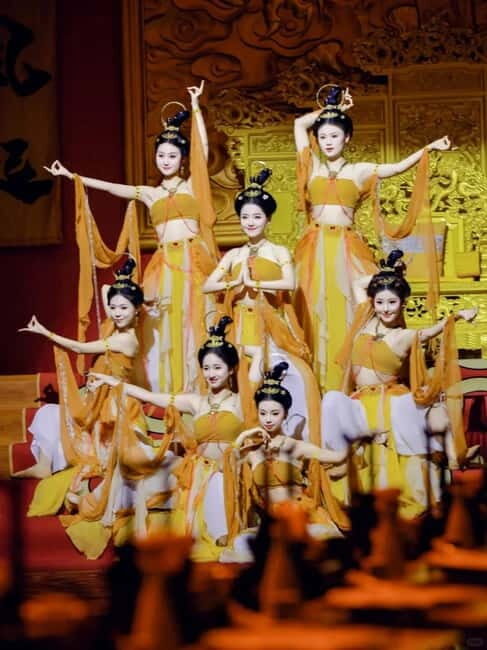 Chongqing: Qingyu Banquet Experience with Show and Dinner - Key Points