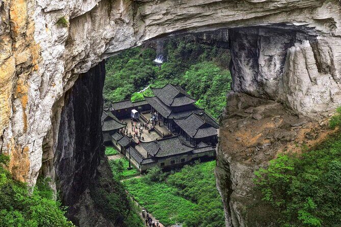 Chongqing Wulong: All inclusive luxury private trip to 2 spots - Key Points