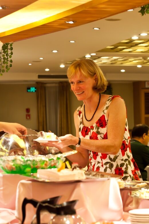 Chongqing: Yangtze River Cruise with Meals and Accommodation - Who Should Consider This Tour?