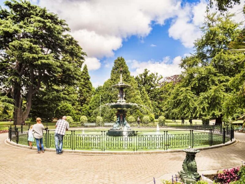 Christchurch Architectural Marvels: Private Walking Tour - Starting at the Christchurch Botanic Gardens