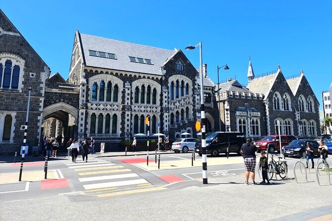 Christchurch City Top Spots Private Half Day Tour - Key Points