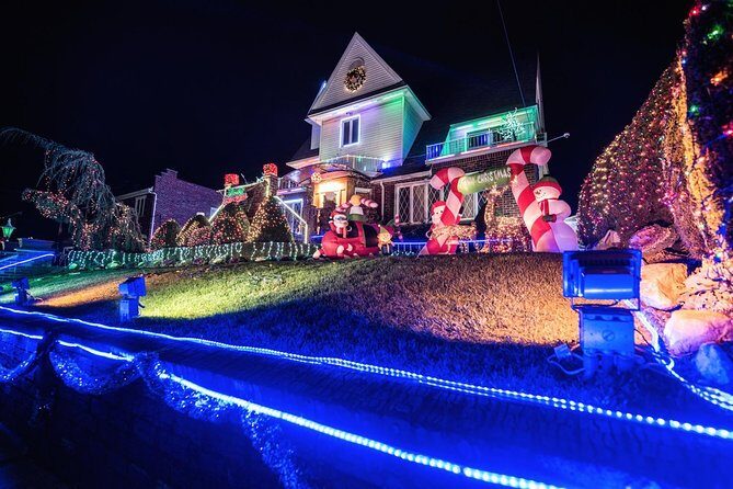 Christmas Lights Tour - A Detailed Look at the Tour Experience