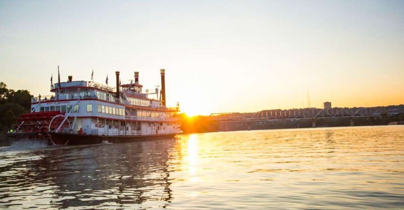 Cincinnati: Riverboat Cruise with Lunch and Entertainment - An Overview of the Experience