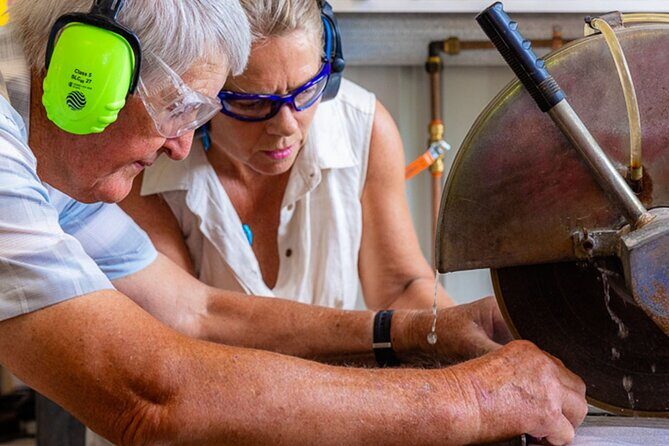 Cindy Poole Glass Artist: Discover and Create Experience - What is the Cindy Poole Glass Discover and Create Experience?