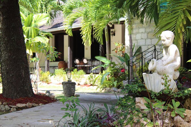 Cinnamon Hill Great House Tour: Home of Johnny Cash - Key Points
