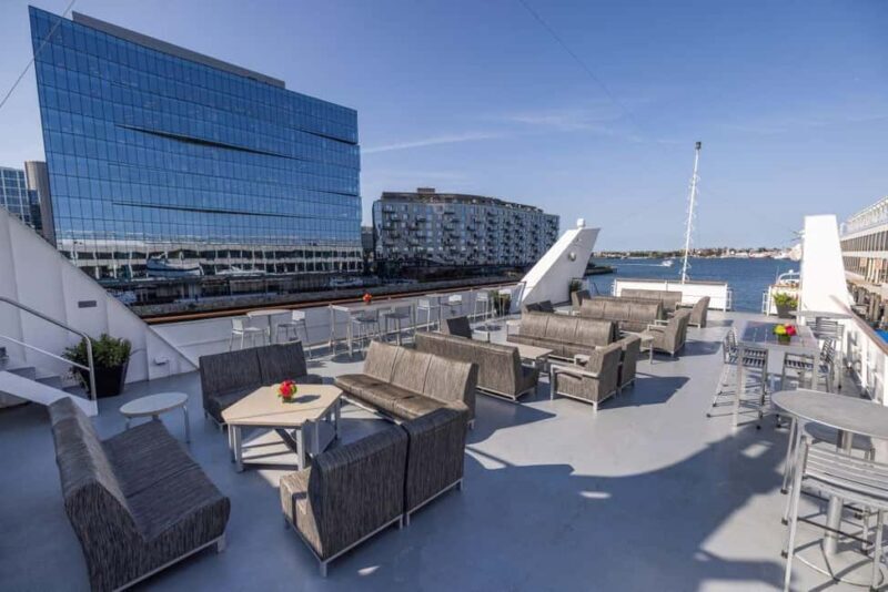 City Cruises Boston: Harbor Buffet Lunch or Dinner Cruise - The Sum Up