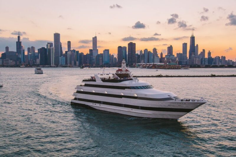 City Cruises Chicago: Premier Lunch or Dinner Cruise - Discover the City from Lake Michigan: A Review of City Cruises Chicago Premier Lunch or Dinner Cruise