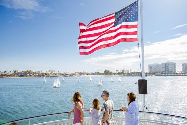 City Cruises San Diego: Best of the Bay Scenic Harbor Tour - Who Should Book This Tour?