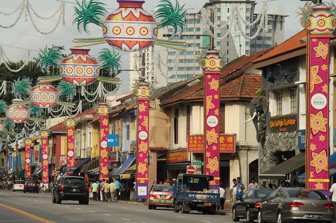 City Experience + Roundtrip Transfers - An In-Depth Look at the Tour Experience