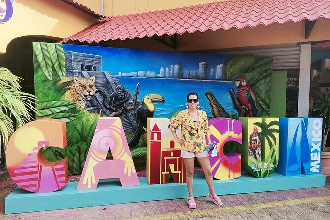 City Tour the best places in Cancún by van transportation - FAQ