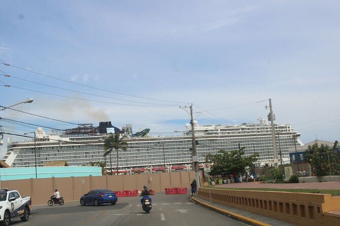 City Tour with Beach and Lunch Included - FAQ