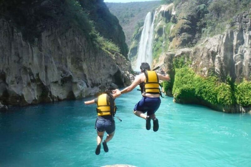Ciudad Valles: Tamul Waterfall Canoe Ride Experience - An In-Depth Look at the Tamul Waterfall Canoe Ride