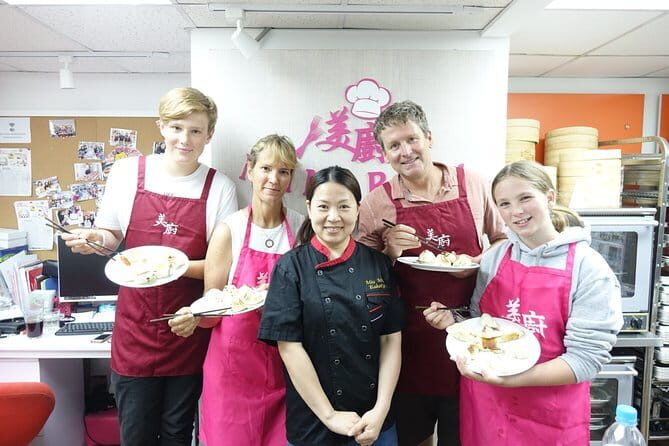 Classic Afternoon Tea Voyage in Hong Kong for 4 Pax - Maintaining Balance: The Good and the Not-So-Good