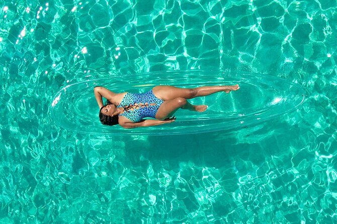 Clear Kayak Photoshoot in Nassau ,Bahamas. - FAQs